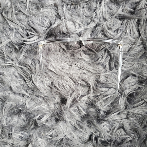 Clear Plastic Frame Statement Sunglasses - Picture 2 of 4